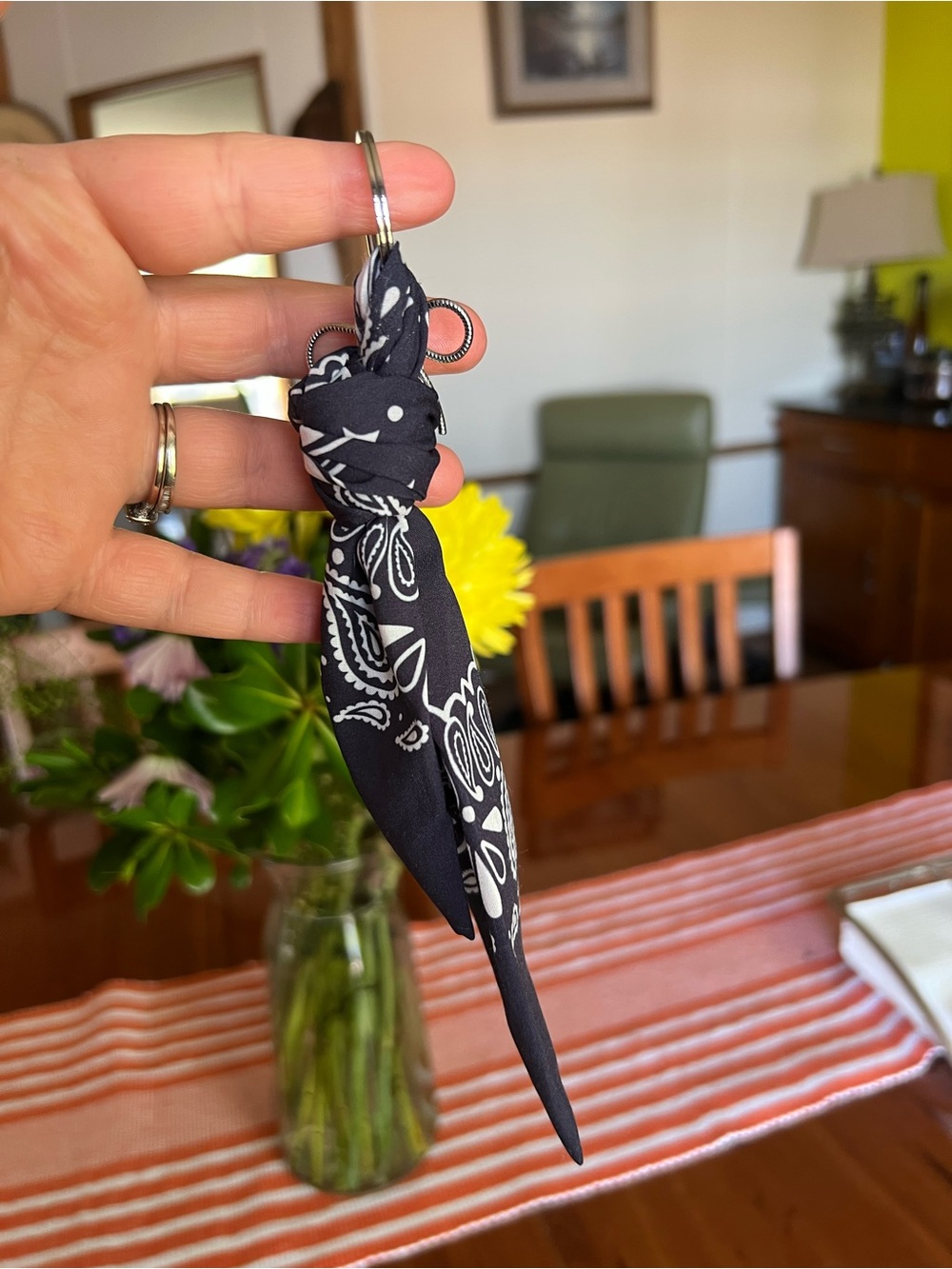 Keychain Silver Hardware - Picture 4 of 6